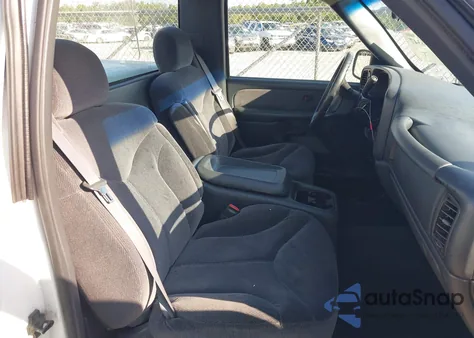 2000 GMC Sierra 1500 Sle z USA, uszkodzony, nr VIN 1GTEK14T1YZ175410